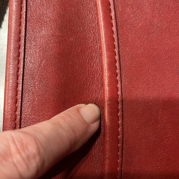 Coach Red Crossbody Bag with Adjustable Strap and Zipper Closure - Picture 16 of 16